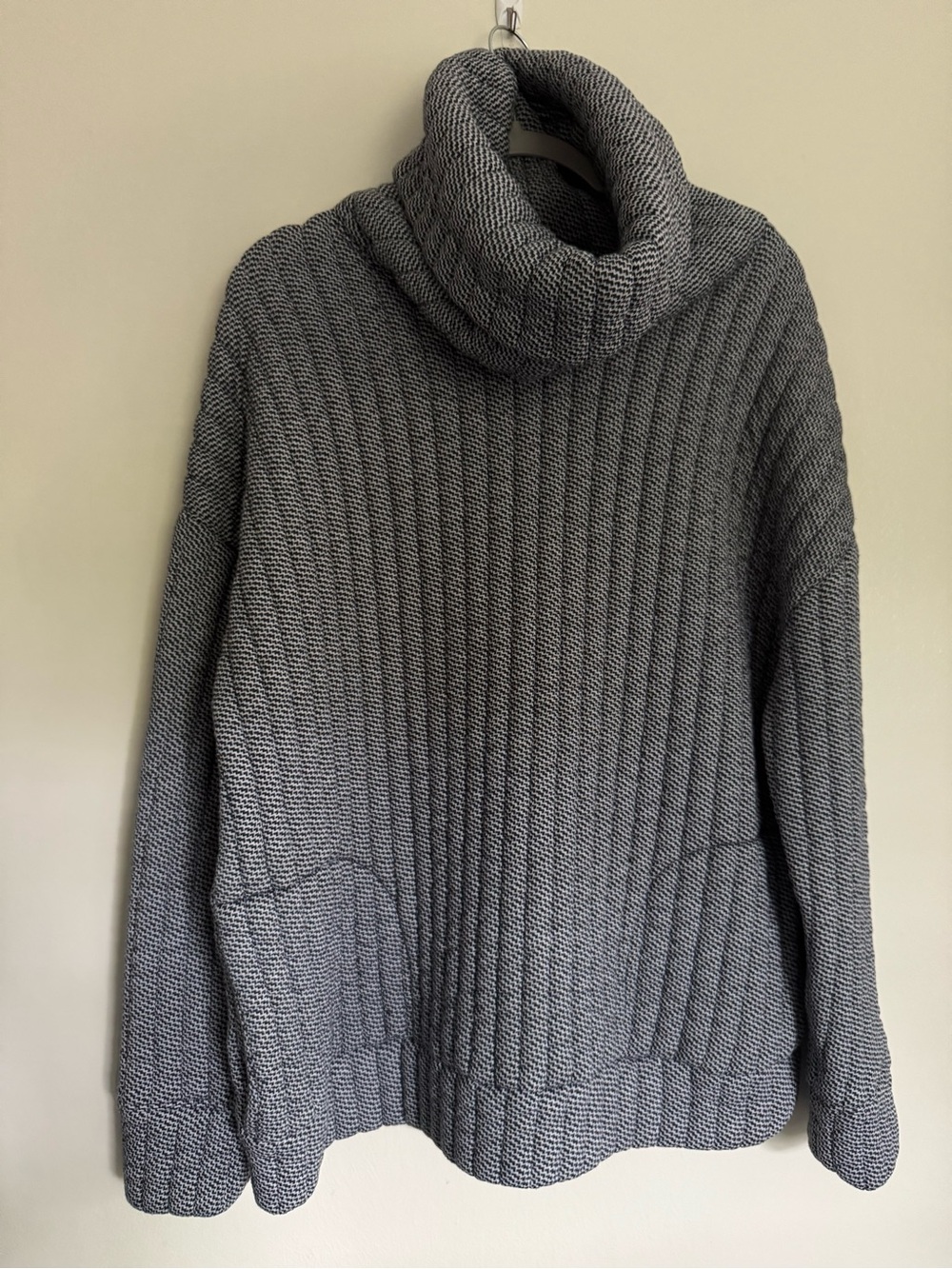 GAP FIT Quilted Pullover Knit Funnel Neck Sweatshirt Sweater Women's Size Medium